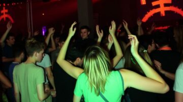 Молодёжная культура в Швеции: клубы, фестивали, сообщества — живой ритм северной страны